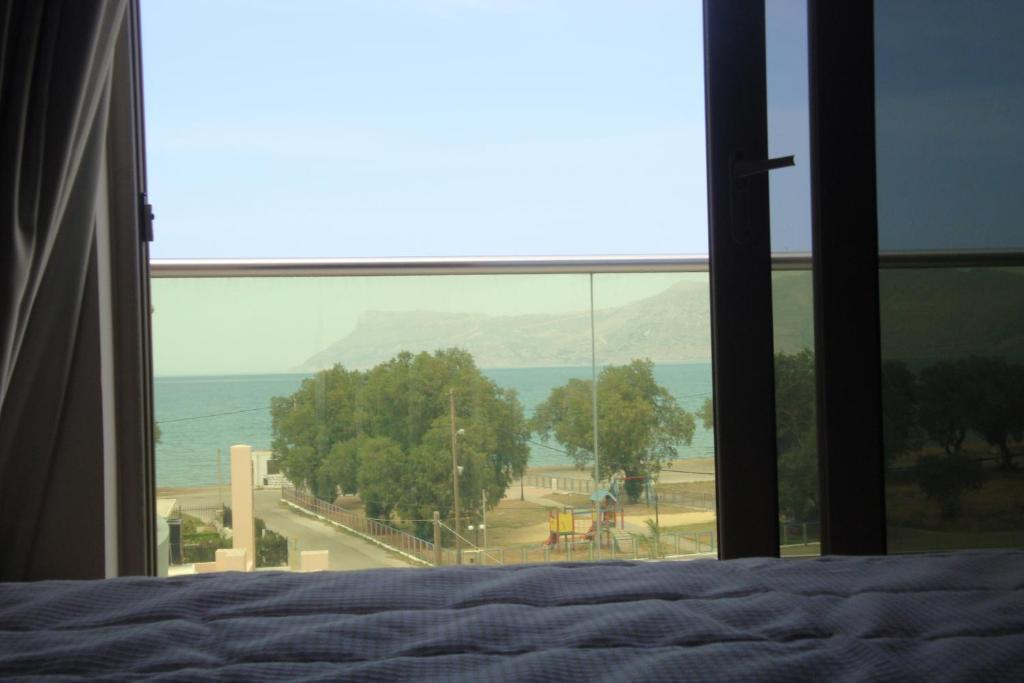 Crystal Bay Hotel Kíssamos Esterno foto